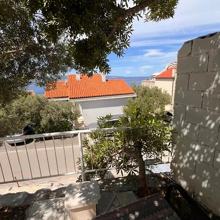 Rako Guest house