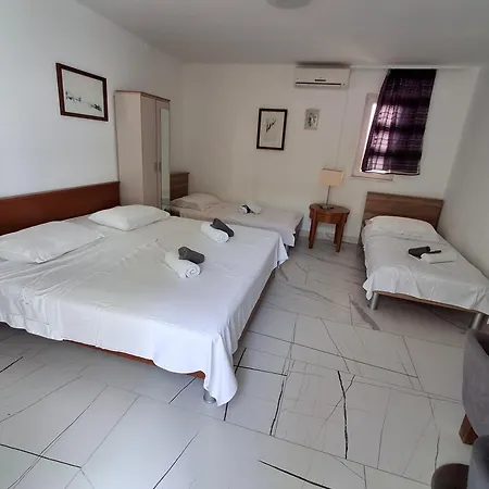 Guest house Rako Brela