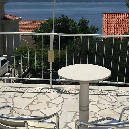 Rako Guest house Brela