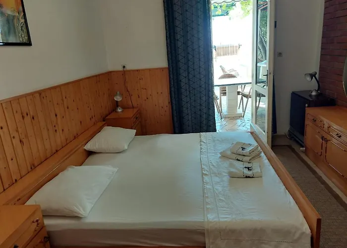 Rako Гостевой дом Брела